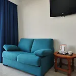 Apartamentos Leonor Carihuela