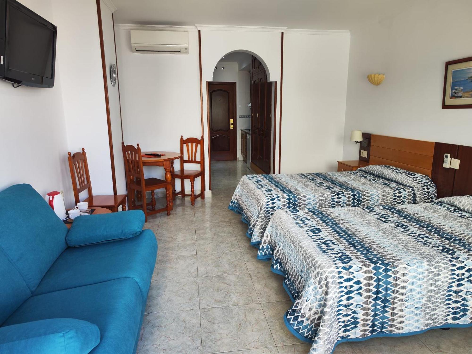 Leonor Carihuela Apartamento *